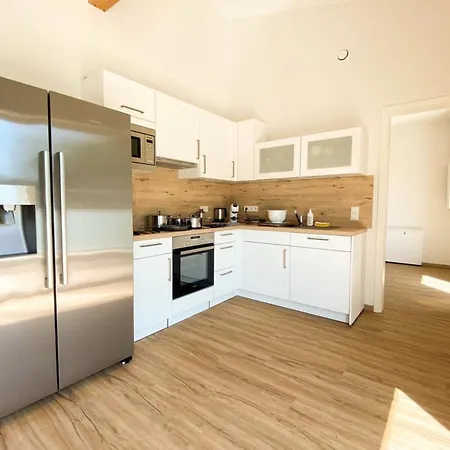 Apartment 320 Lux Furnished Flat *
